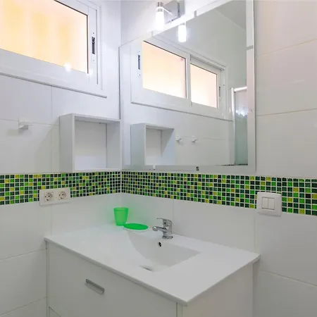 Cozy 1br Near Orlando Complex Costa Adeje (Tenerife)