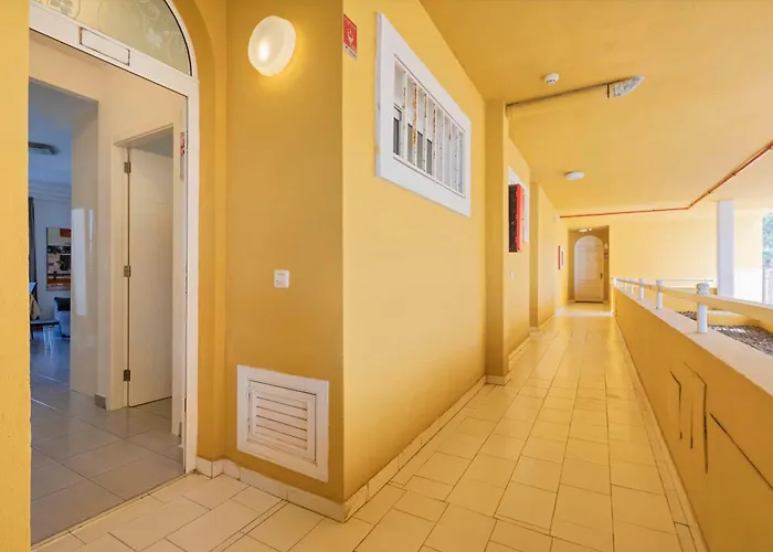 Cozy 1br Near Orlando Complex Costa Adeje (Tenerife)